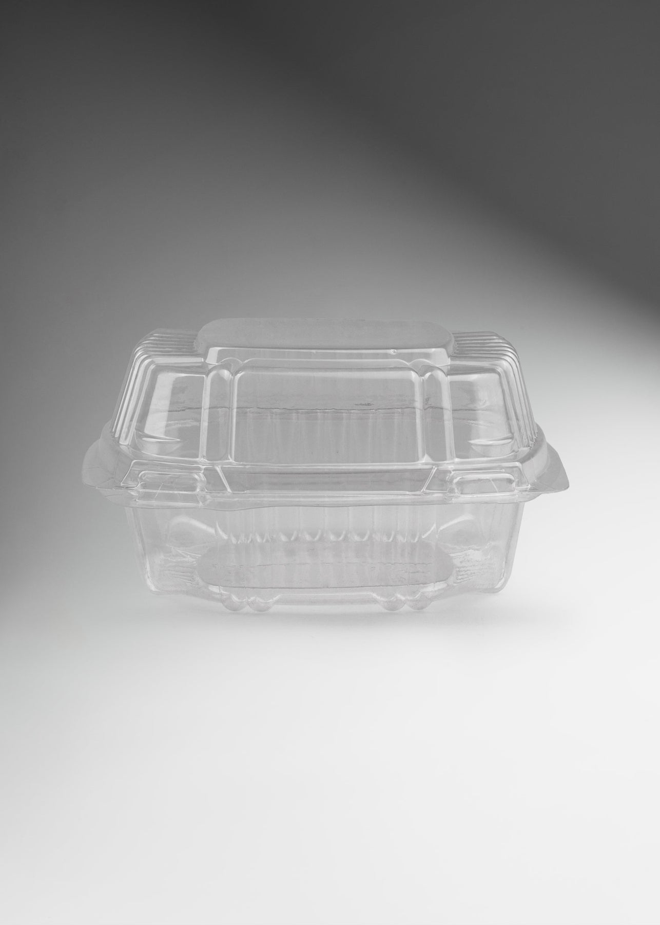 Contenedor tipo bisagra con tapa de pet transparente 11x10x7 cm