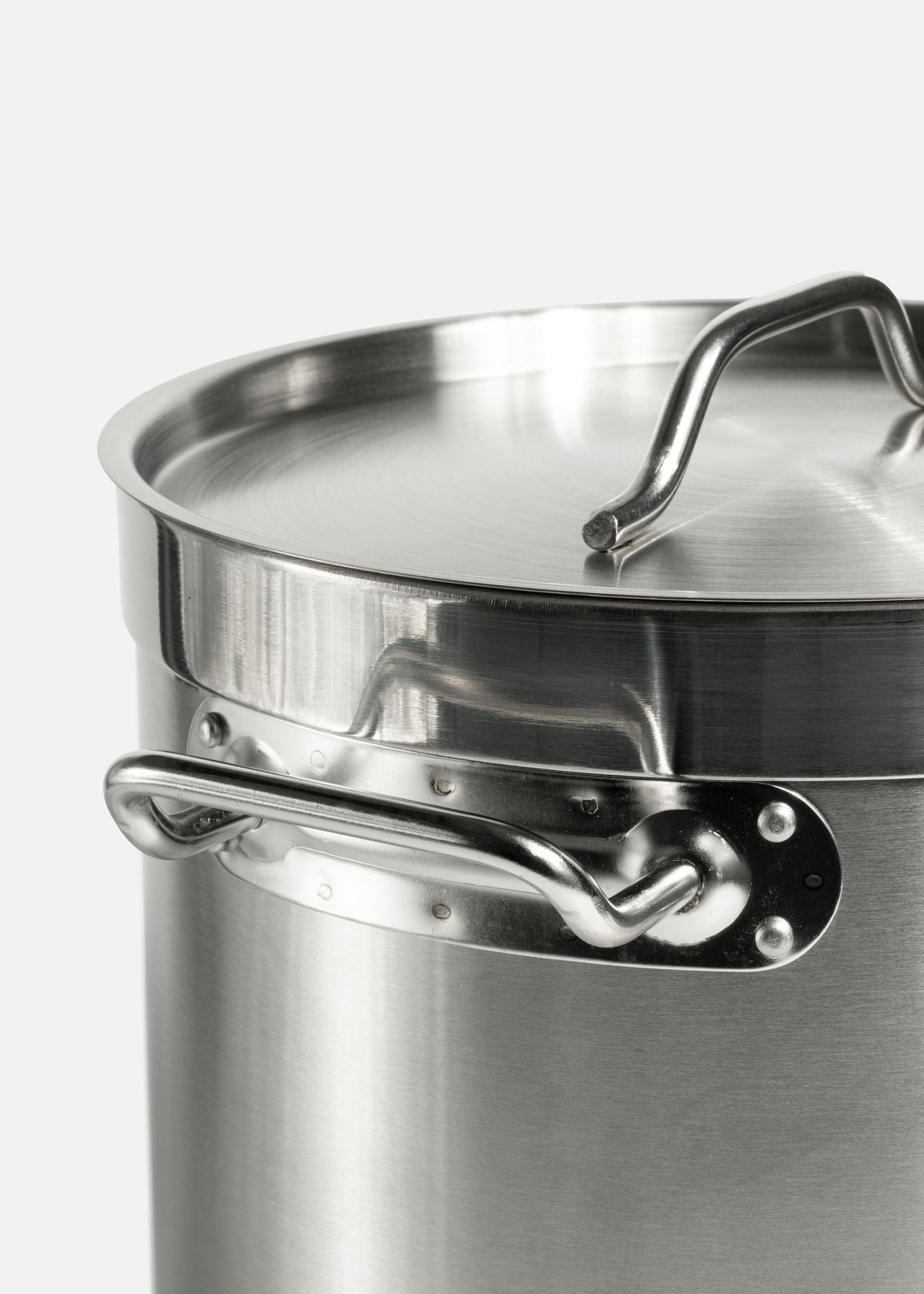 precio olla con tapa maha