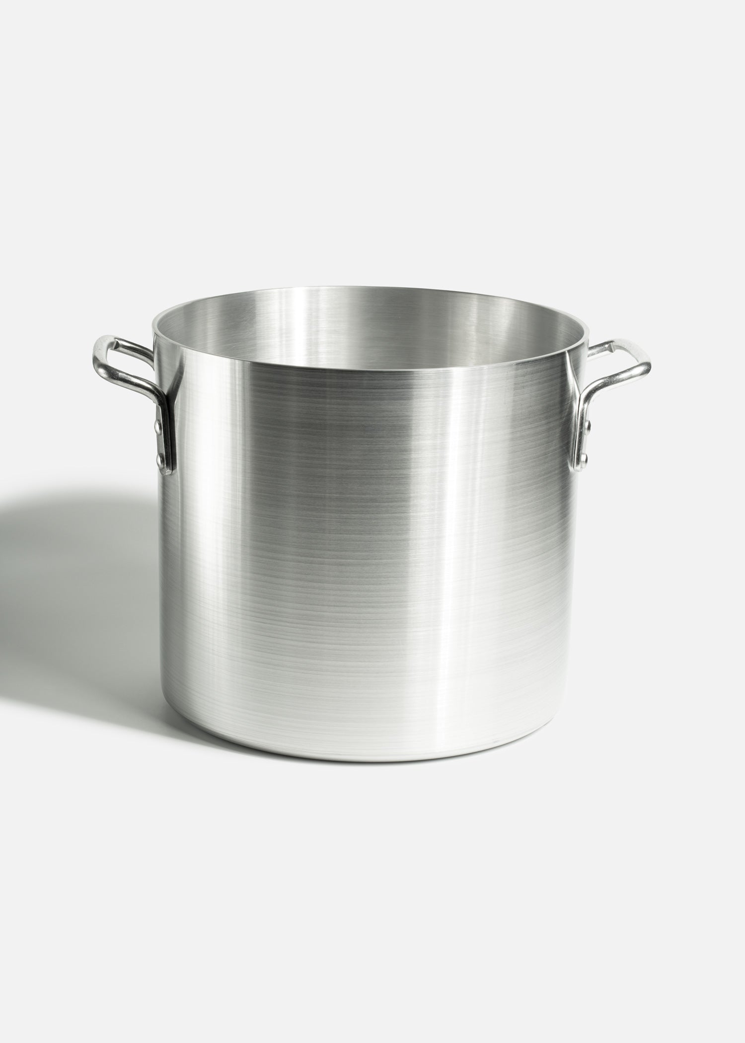 compra olla con tapa maha