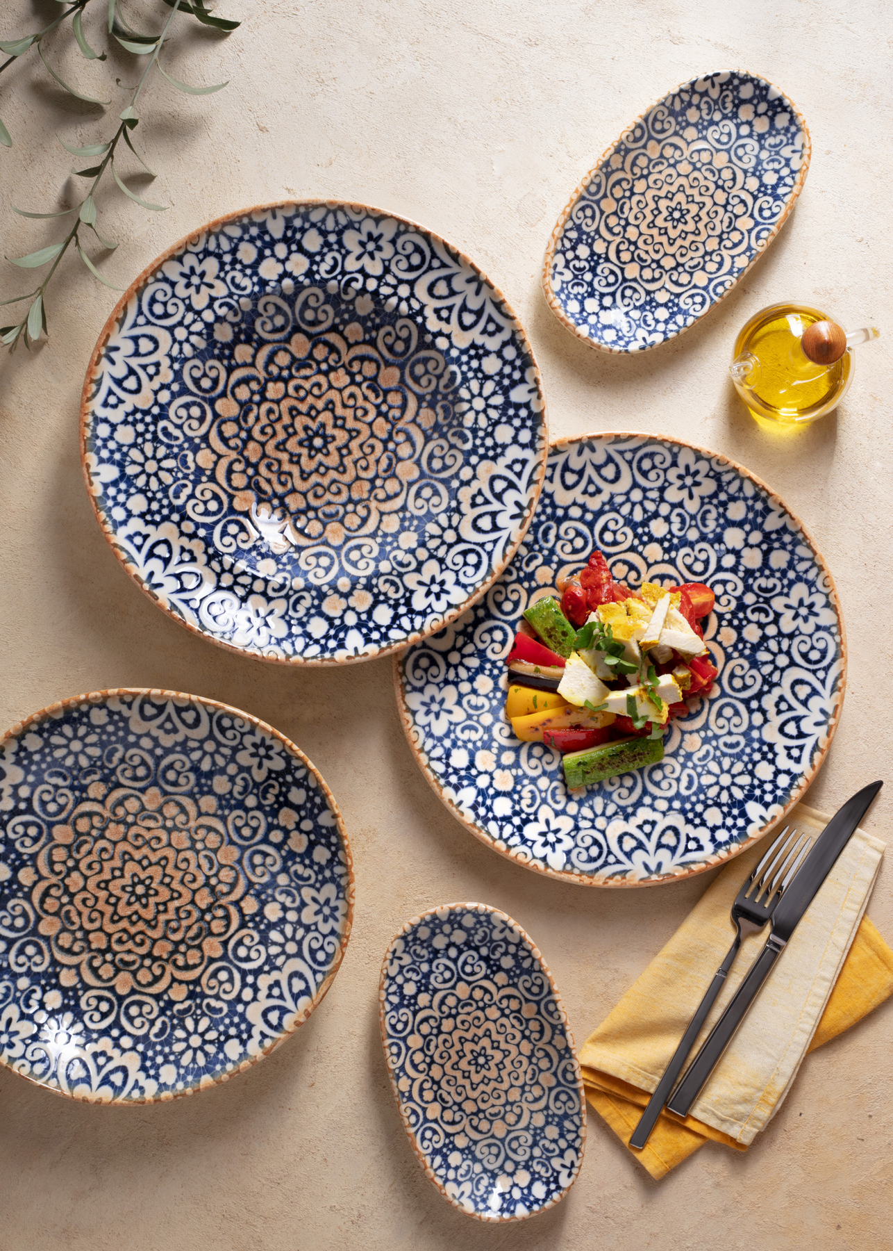 Platos hondos de porcelana azul y blanco Bursa 400 ml