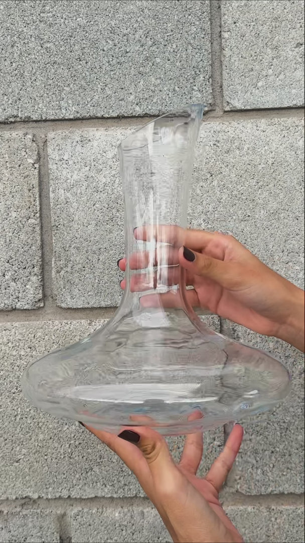 video detalles decantador para vino maha