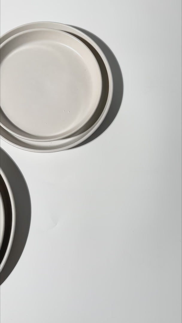 video detalles plato ceramica blanco maha