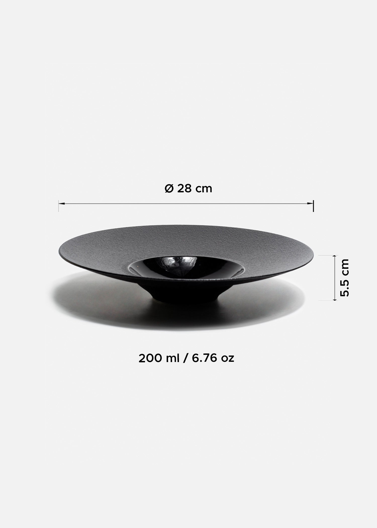 Platos hondos de porcelana negro Vantablack