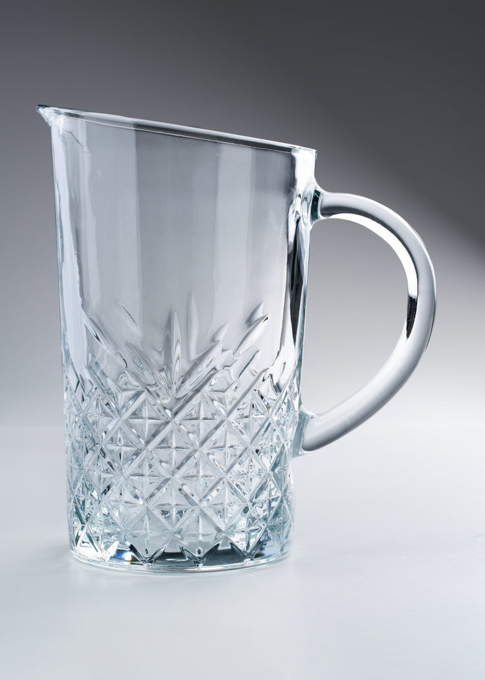 Jarras de vidrio y cristal