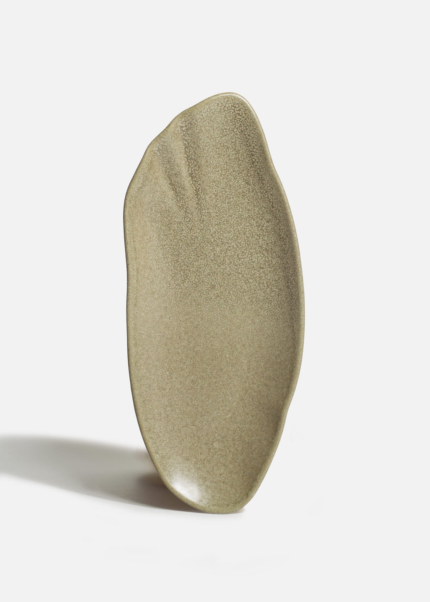 Platos ovalados y charolas de porcelana y cerámica