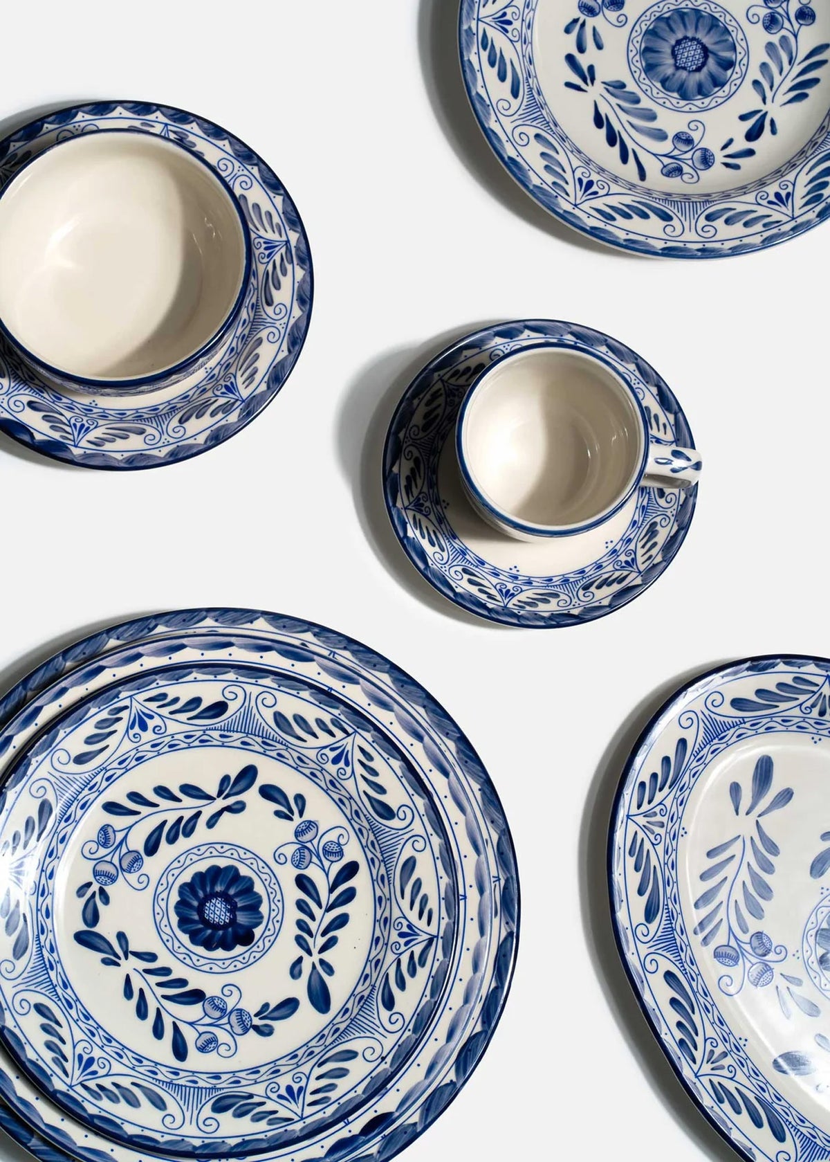 Platos trinche de porcelana azul Talavera