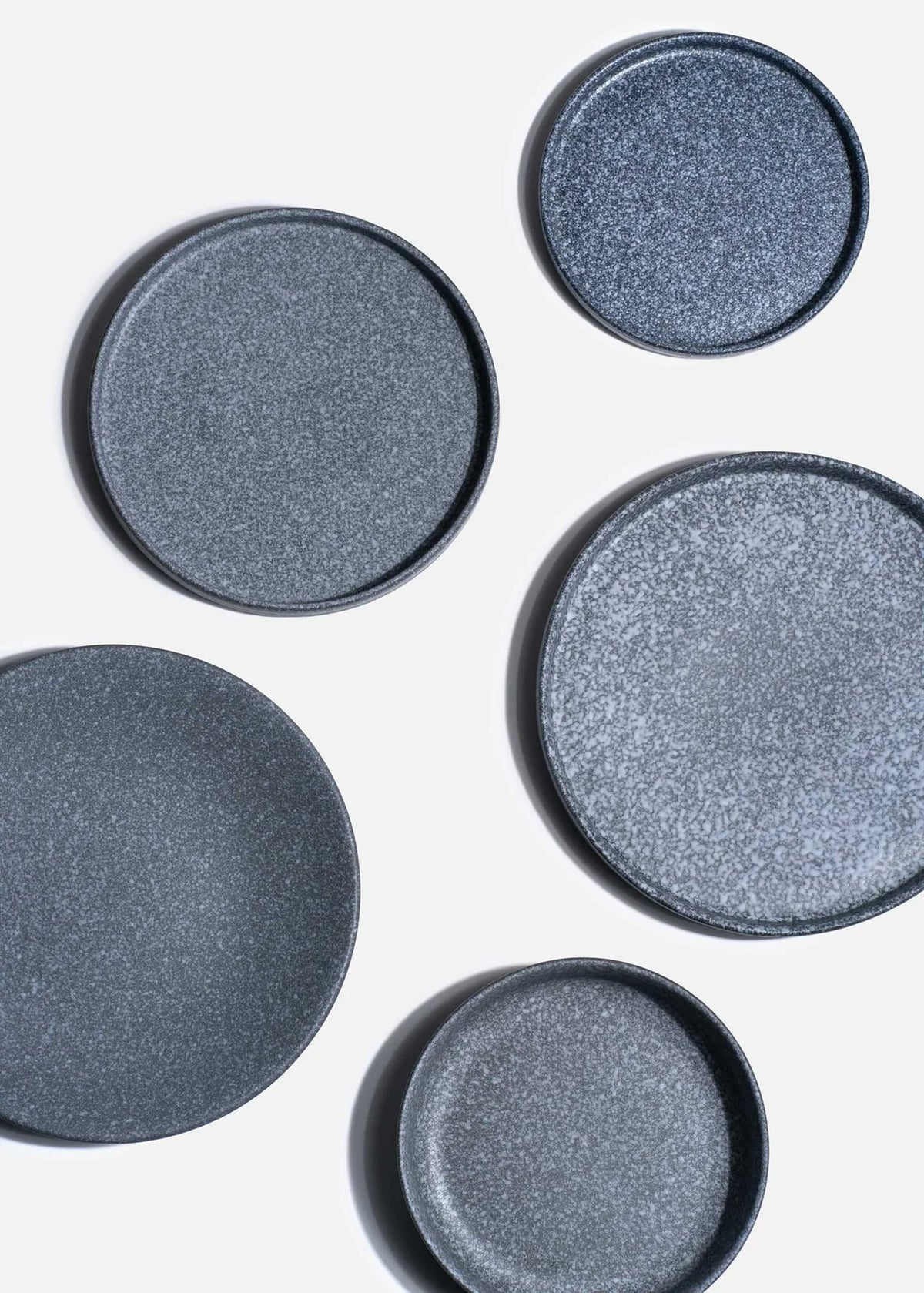Platos de porcelana gris Rock Stone