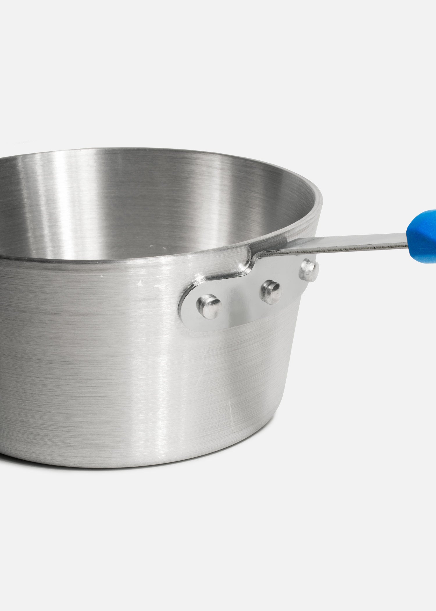 encuentra cacerola de aluminio maha