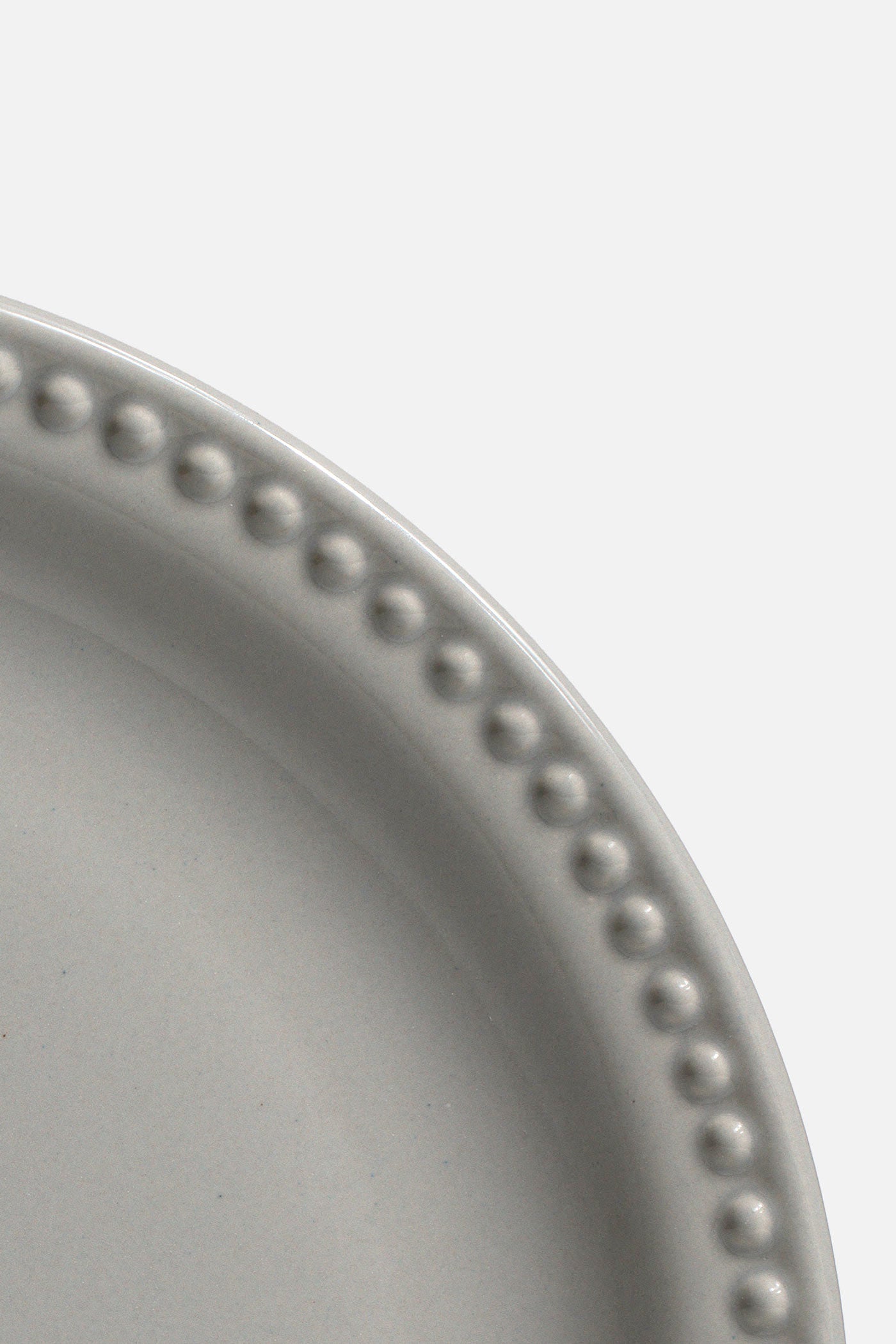 detalles plato ceramica gris maha