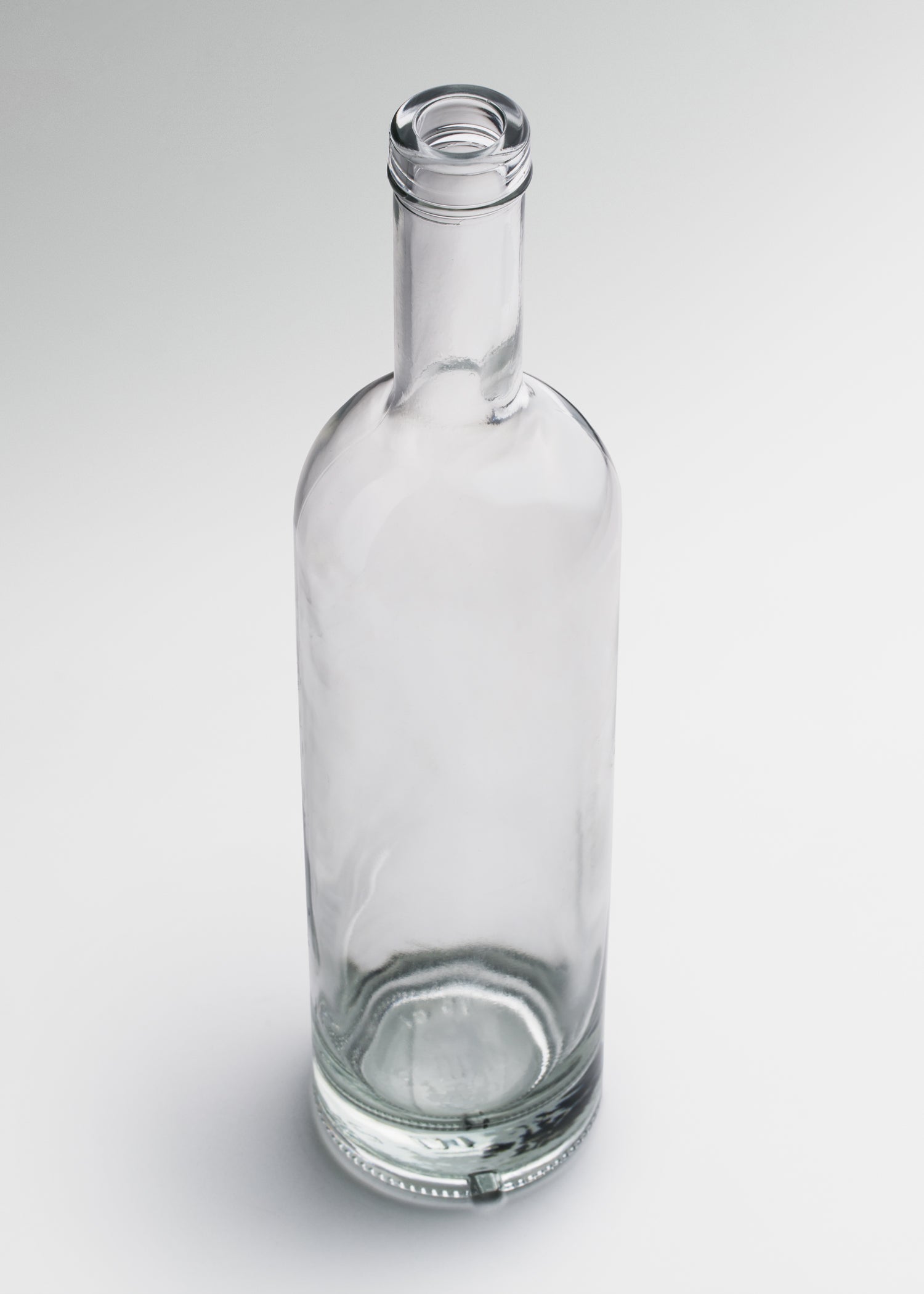 encuentra botella mezcalera maha