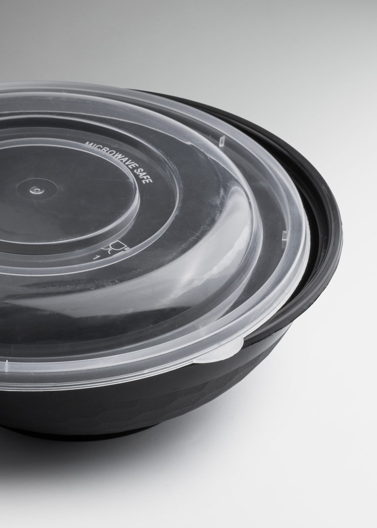 Bowl contenedor de alimentos negro con tapa transparente para comida