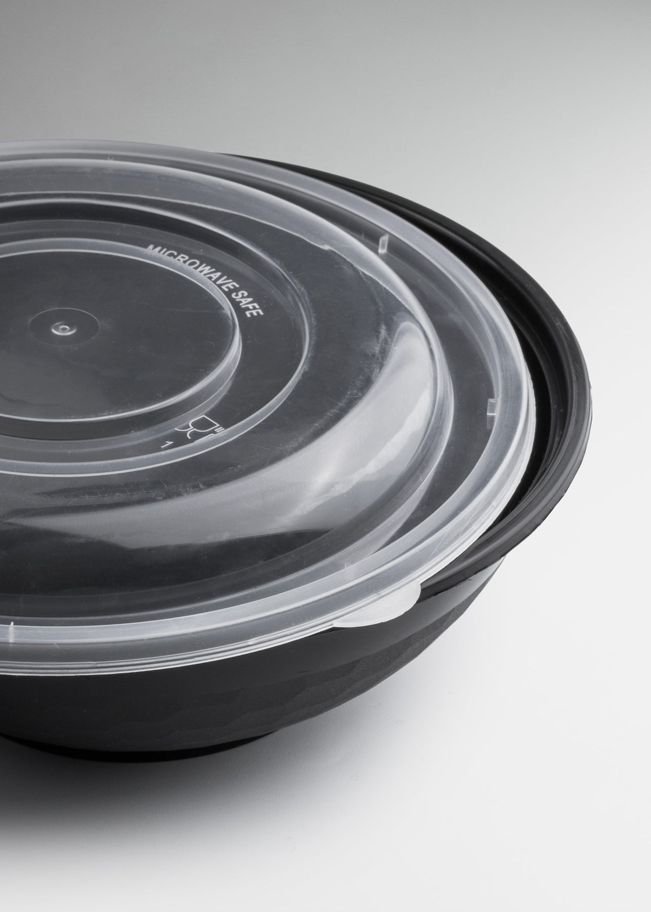 Bowl contenedor de alimentos negro con tapa transparente para comida