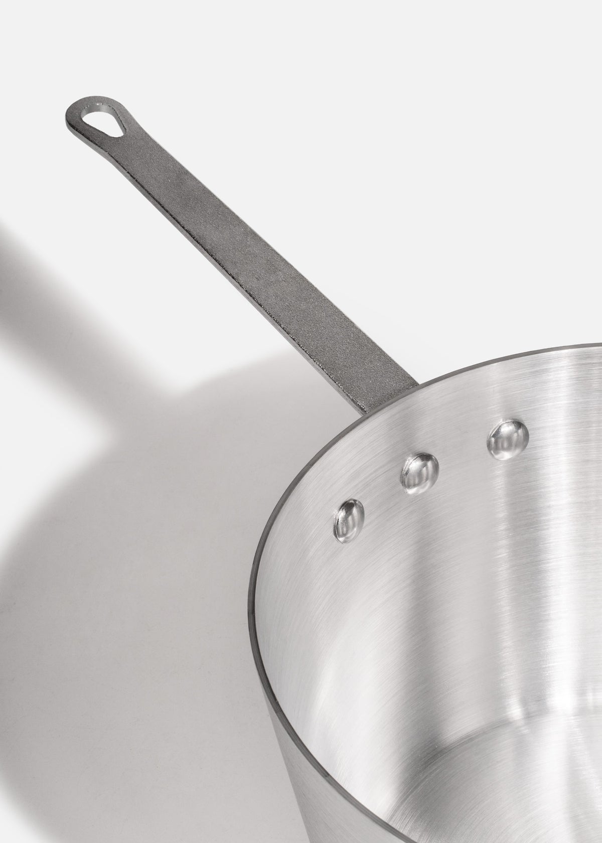encuentra cazo de aluminio maha