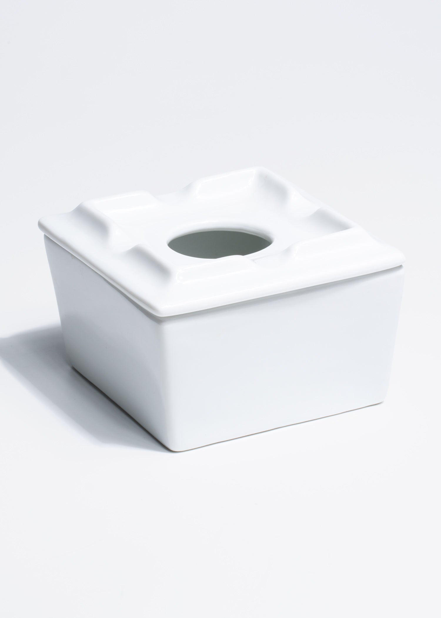 compra cenicero porcelana maha