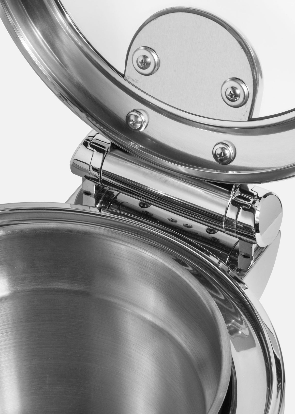 Detalle del mecanismo hidráulico de cierre lento de la tapa del chafer.