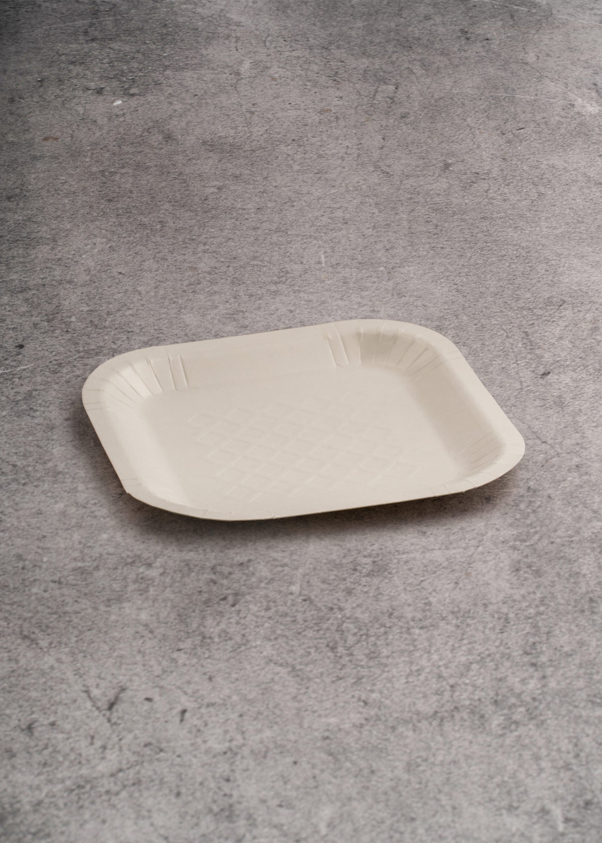 encuentra platos desechables maha