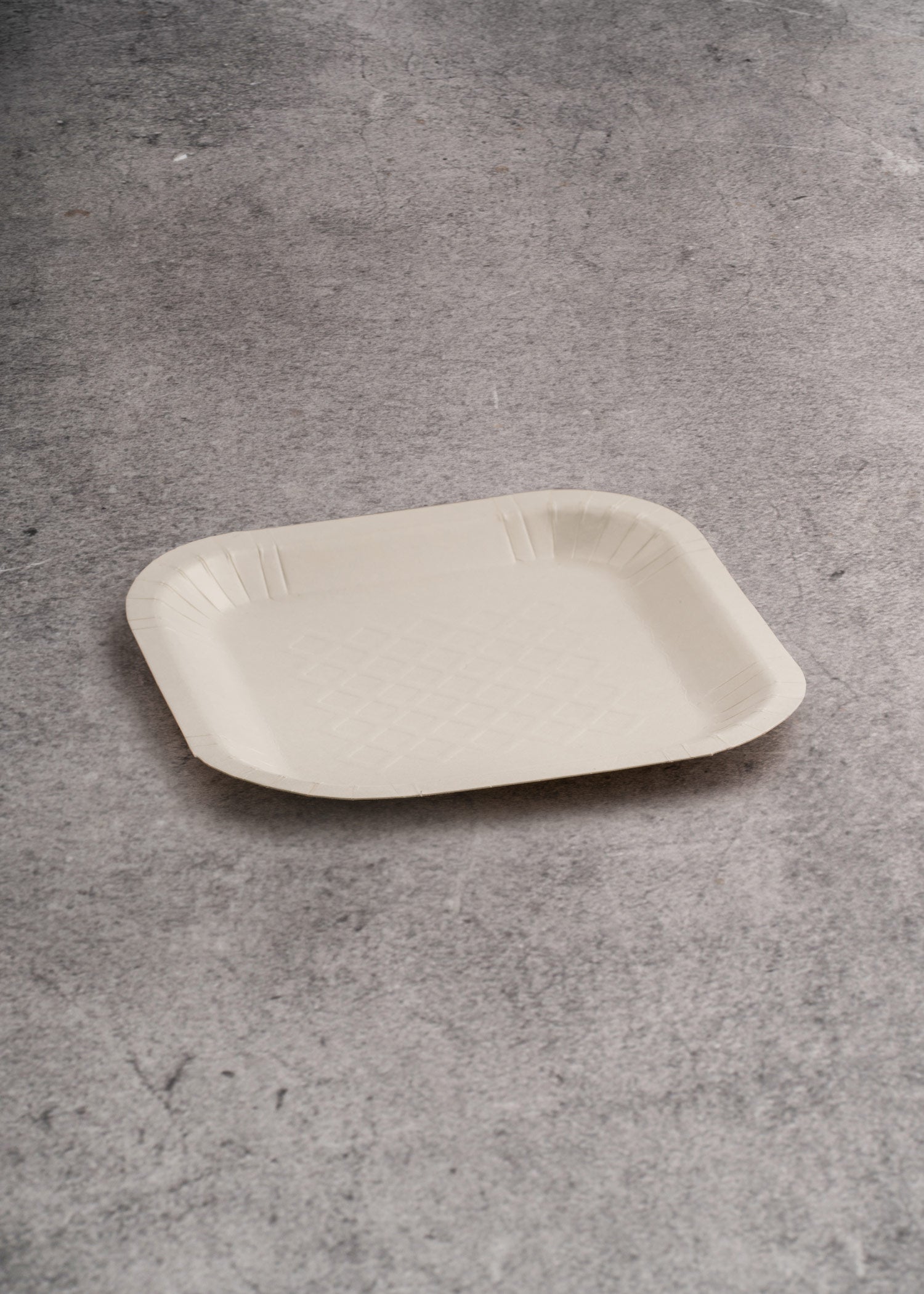 encuentra platos desechables maha