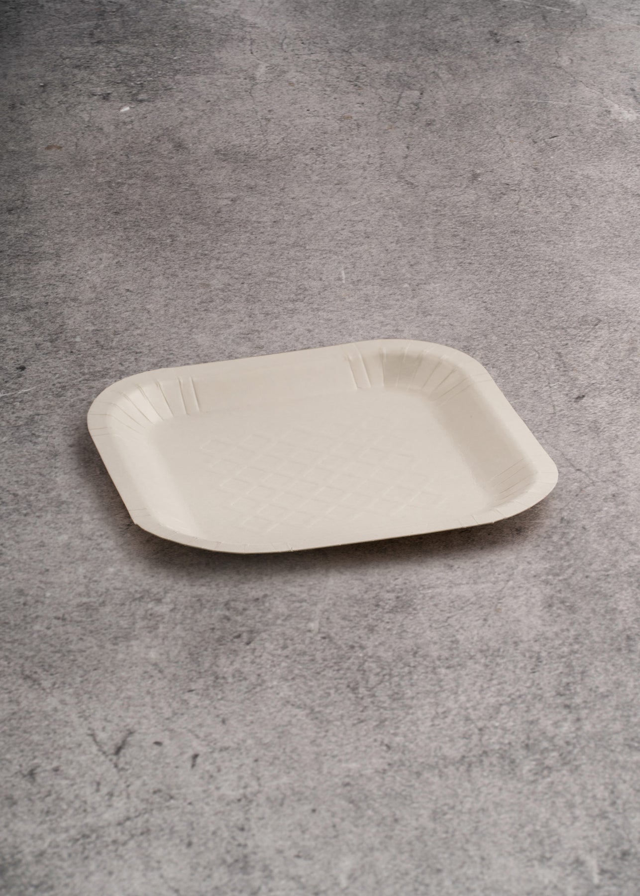 encuentra platos desechables maha
