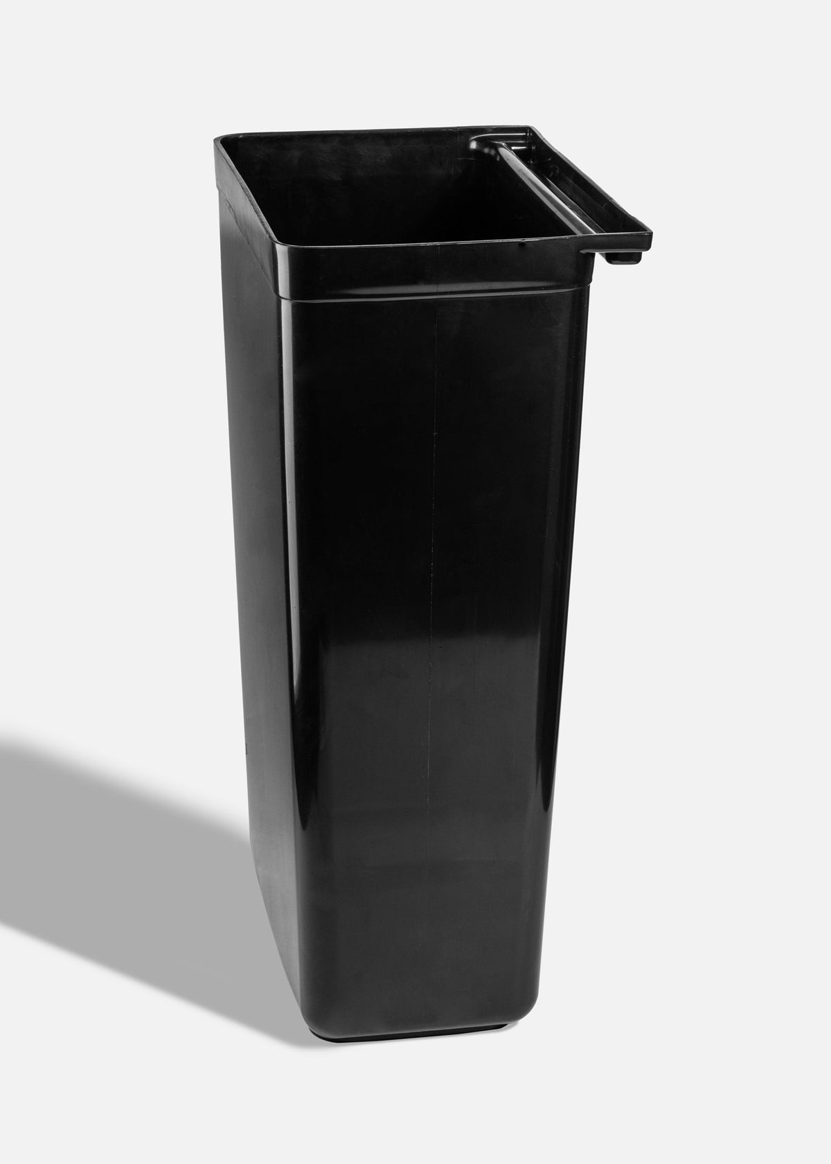 Contenedor grande de plástico negro de 42.4 L para carro de servicio