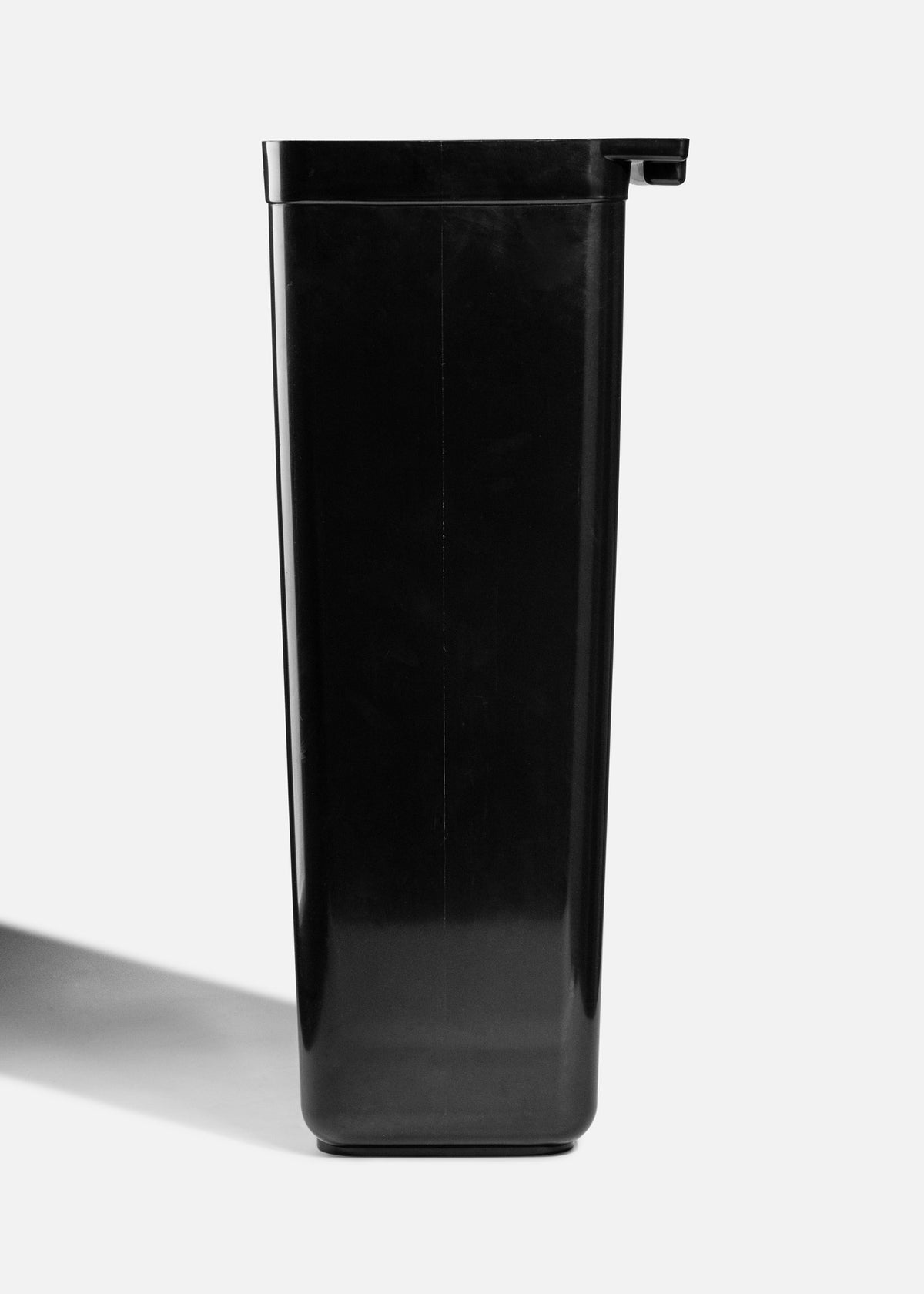 Contenedor grande para carro de servicio de plÃ¡stico negro 42.4 L