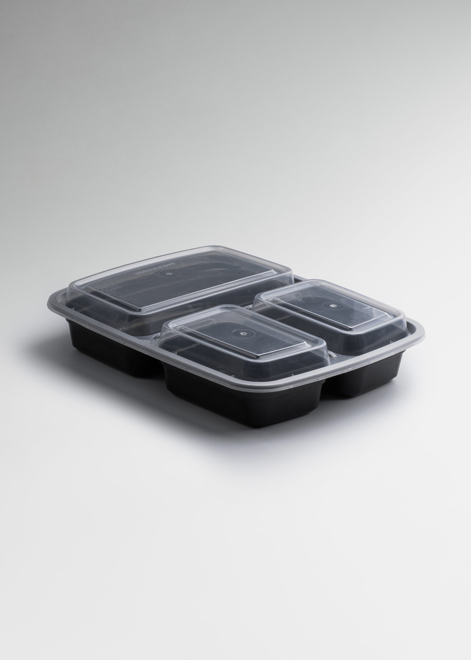 Contenedor de alimentos MAHA negro de 3 compartimentos con tapa transparente