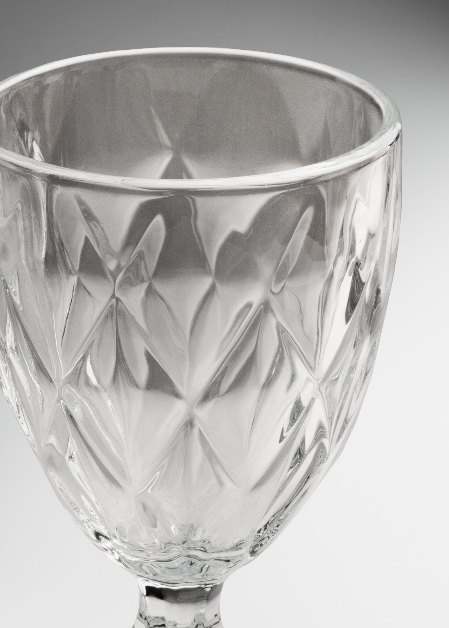 encuentra copa para agua maha