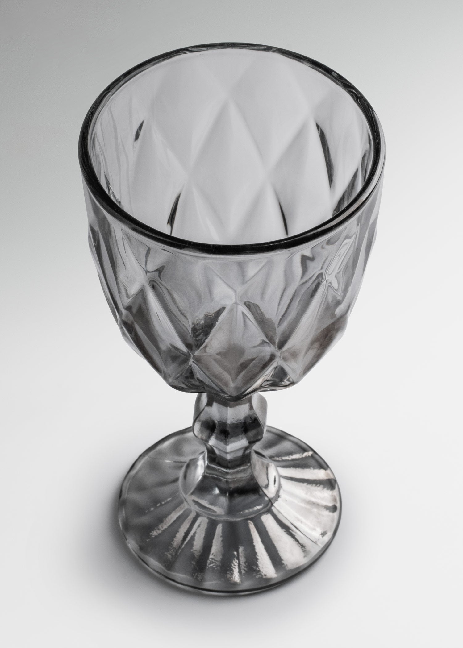 Copa de vidrio humo texturizado para restaurante