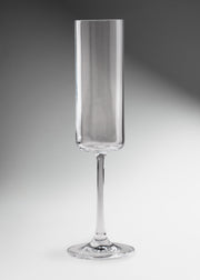 Copa flauta Opera para champaña de vidrio transparente de 190 ml, vista completa.