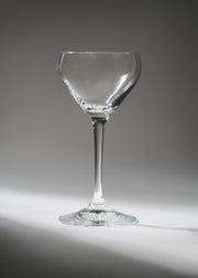 Copa Nick & Nora Riedel de cristal transparente de 140 ml, vista completa.