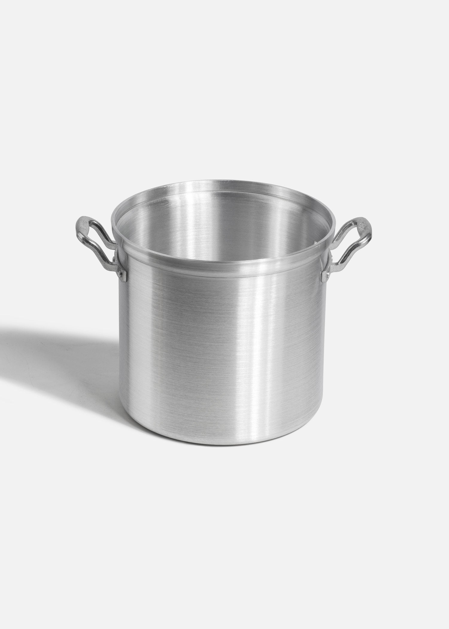 encuentra olla de aluminio maha