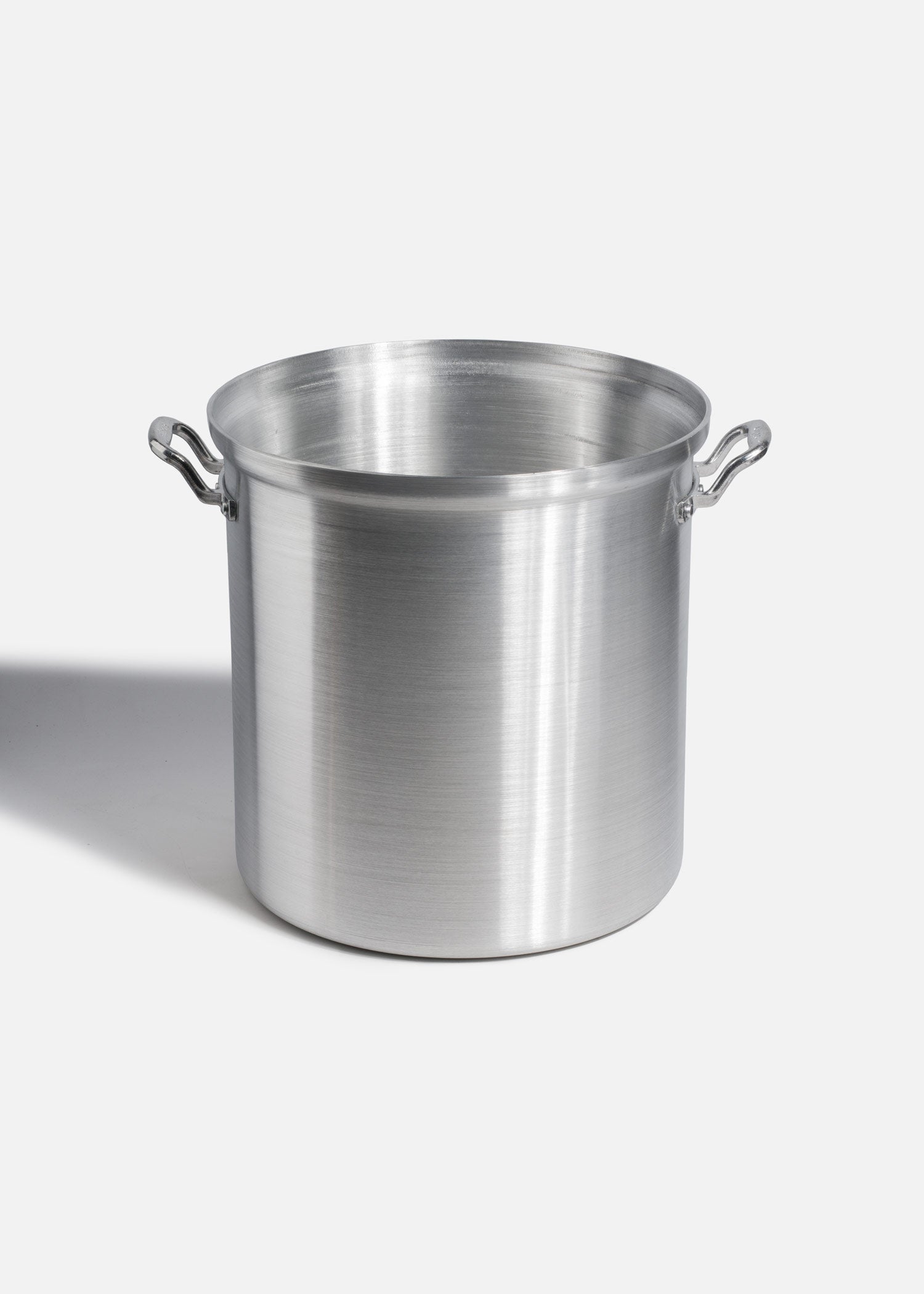 encuentra olla de aluminio maha