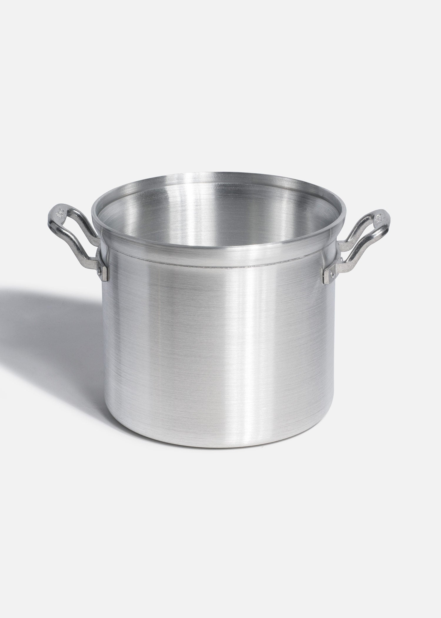 encuentra olla de aluminio maha