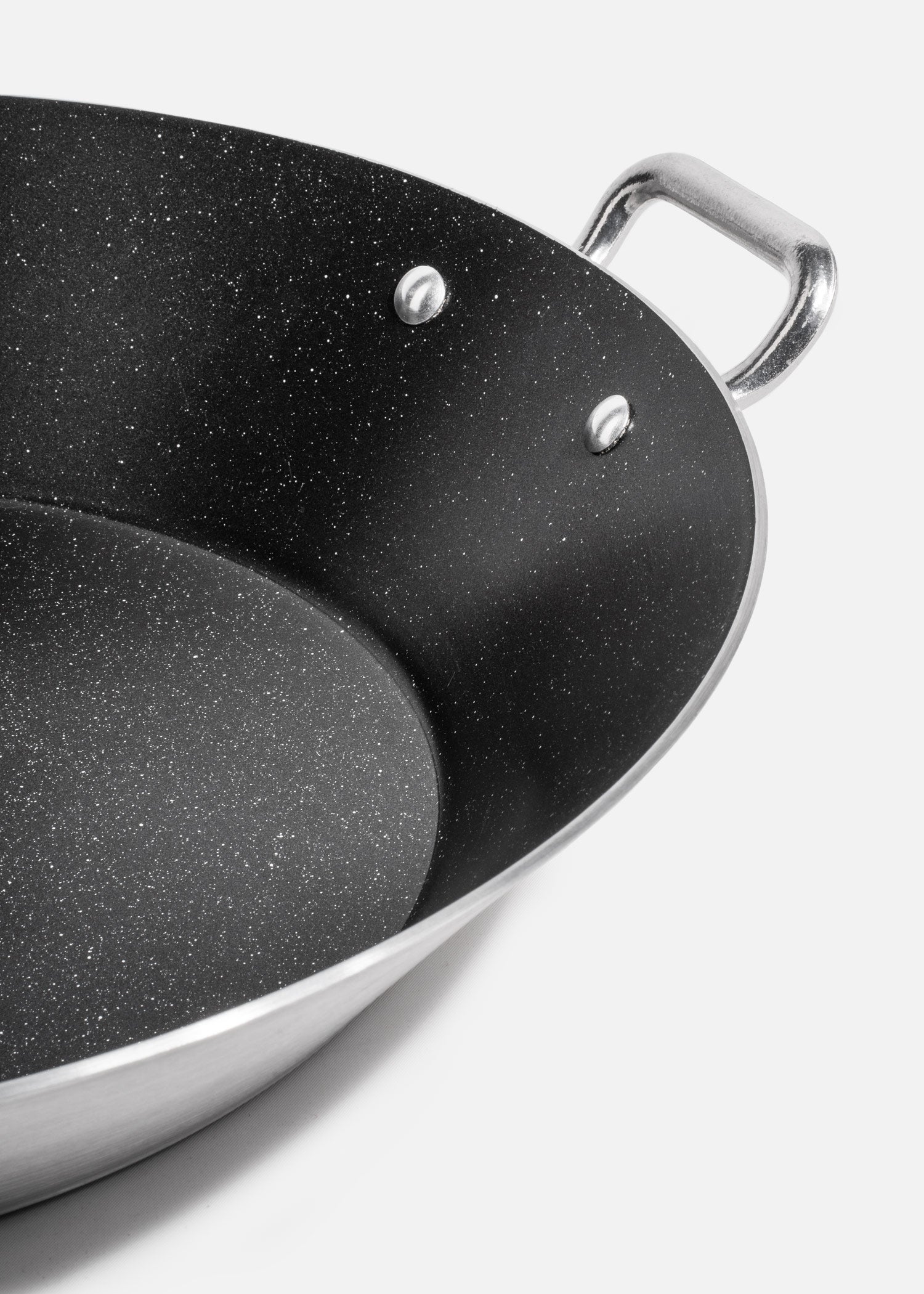 encuentra paellera grande maha