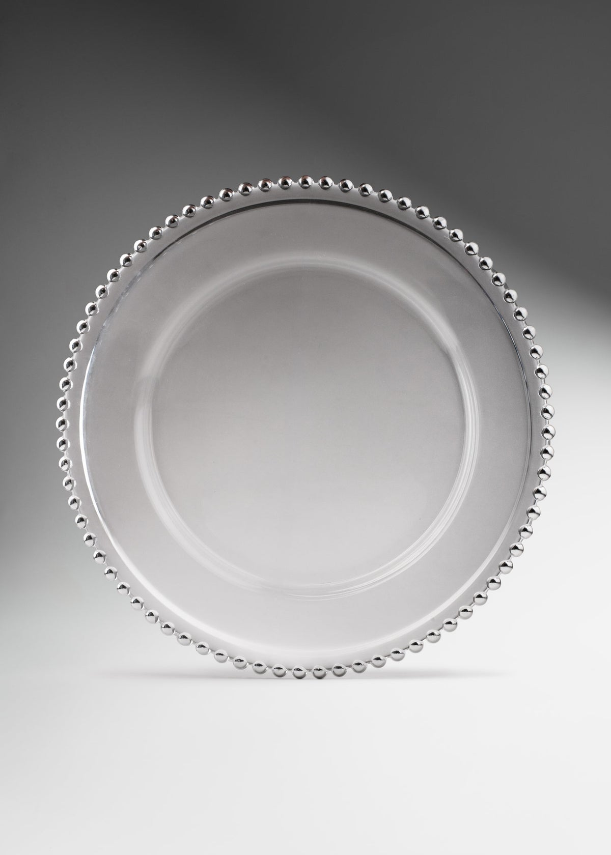 Plato base de vidrio transparente con filo plata Perla Ø 21 cm para banquetes, hoteles, restaurantes, bodas y eventos