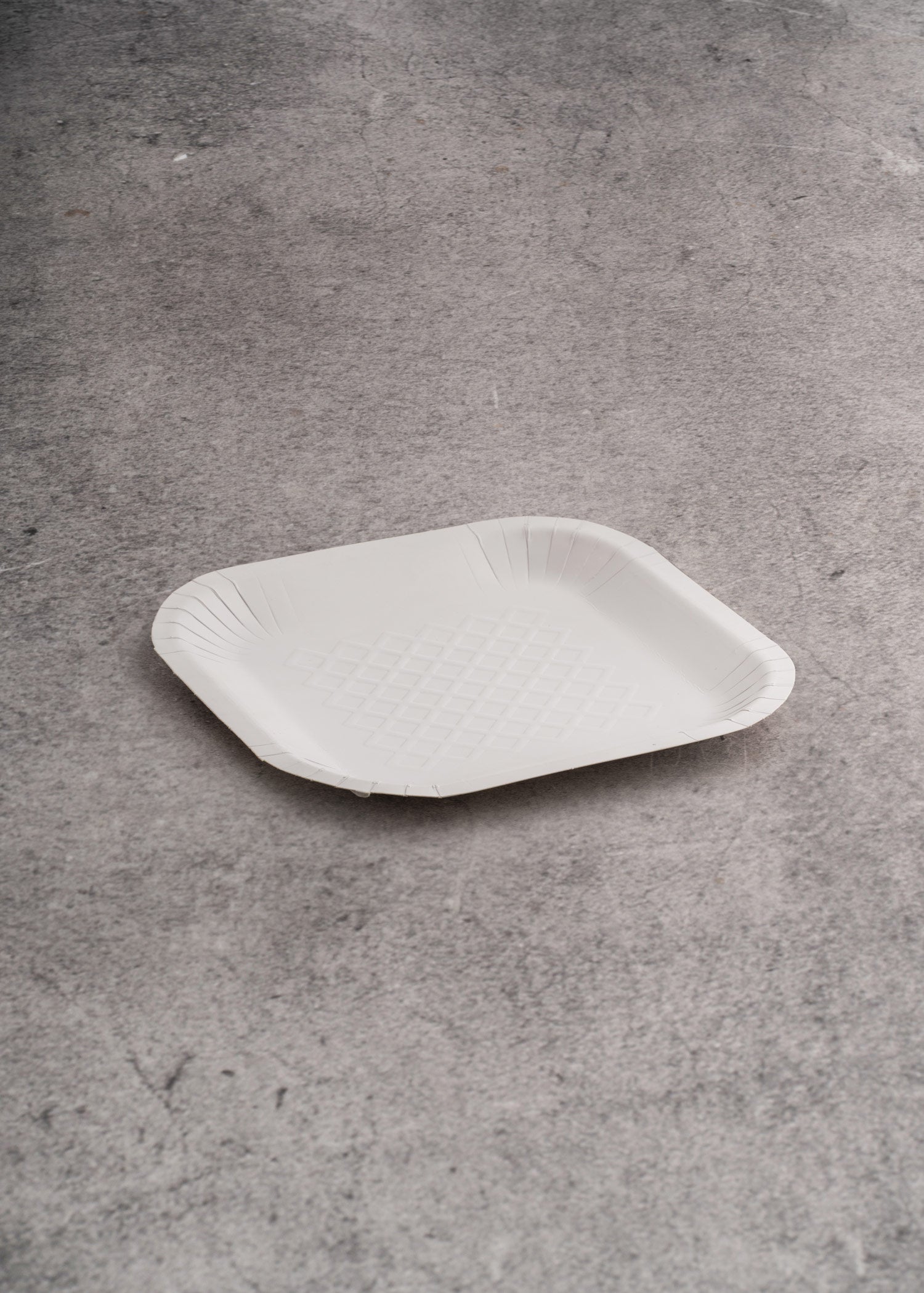 encuentra platos desechables maha