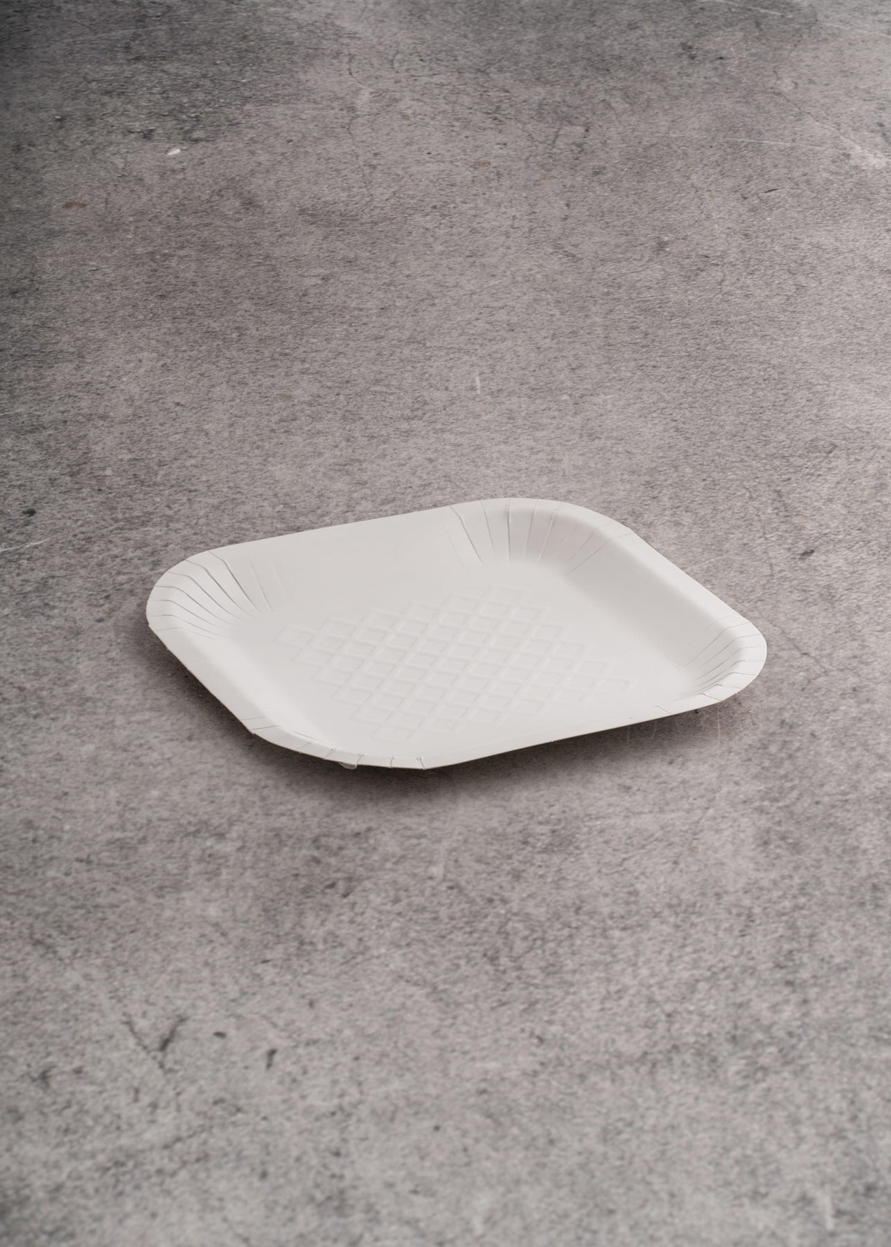 encuentra platos desechables maha