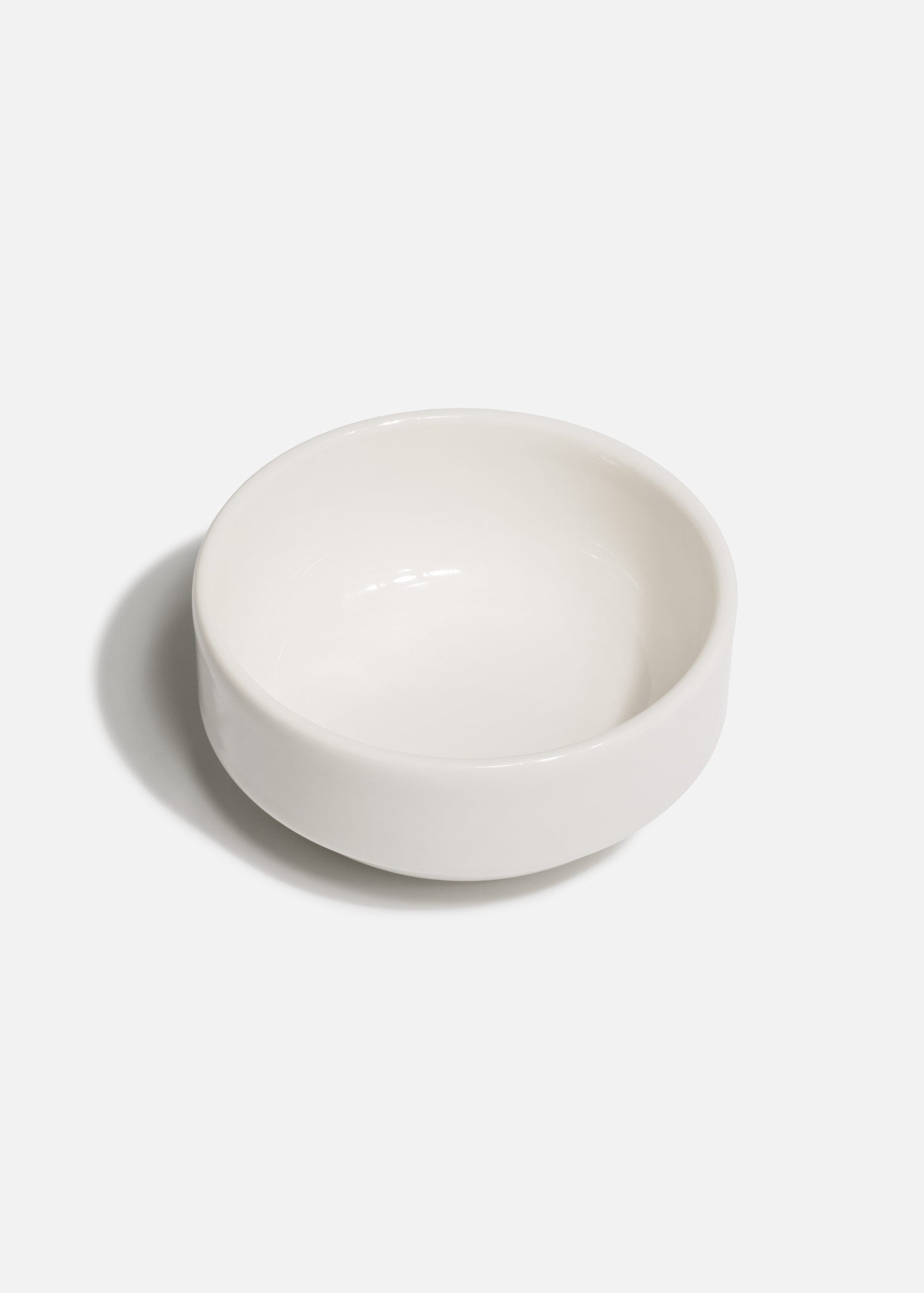 Plato Banquet de 350 ml con paredes altas y base estrecha