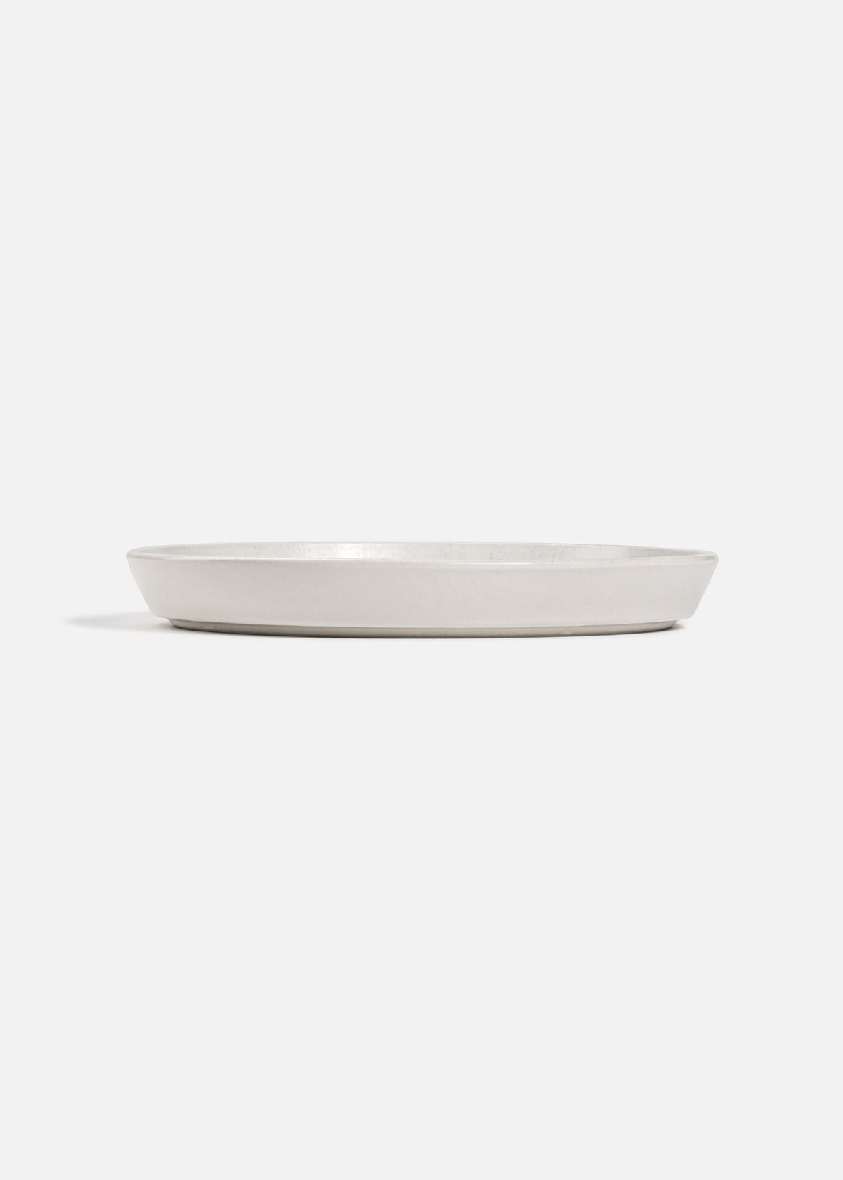 Perfil lateral del plato de porcelana Cuarzo Gris de 20 cm.