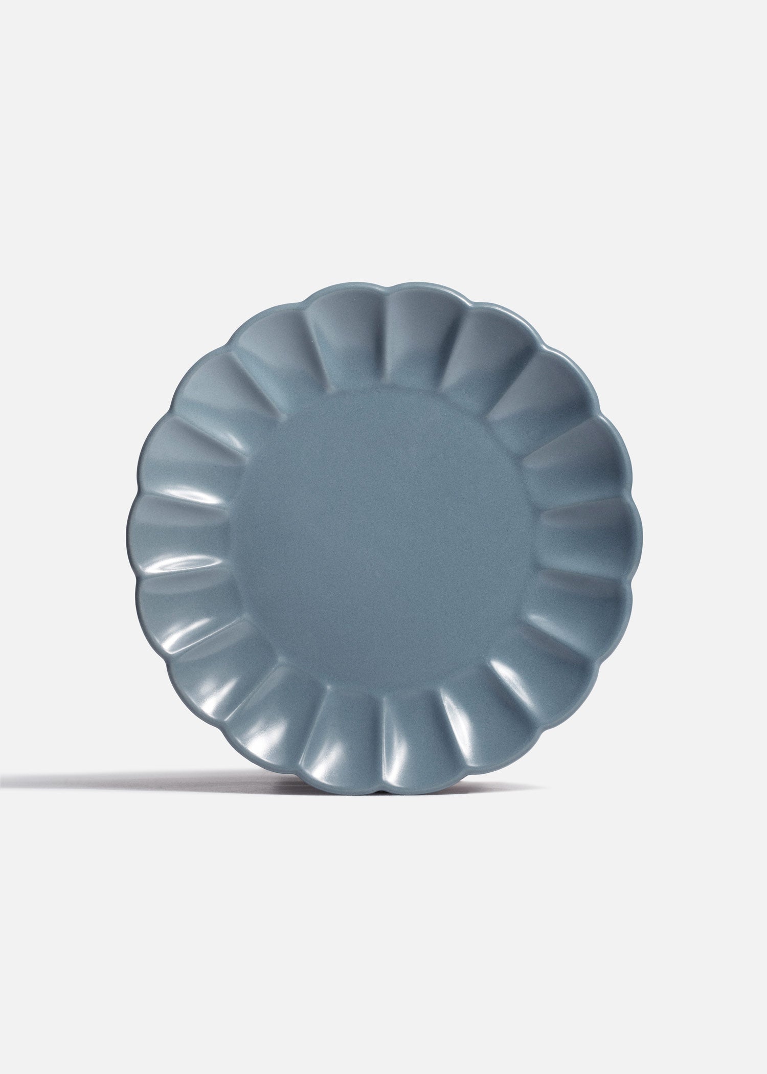 Plato trinche de cerámica premium azul mate Pétalo Ø 22 cm