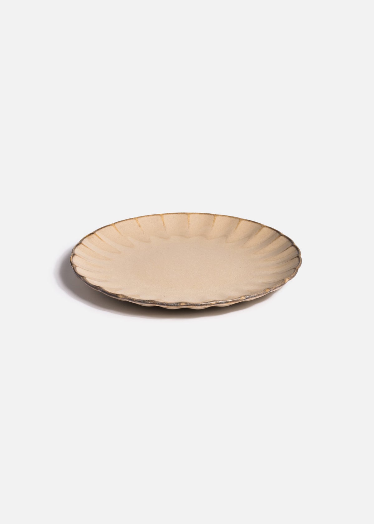 Plato beige de 21 cm para entradas y postres