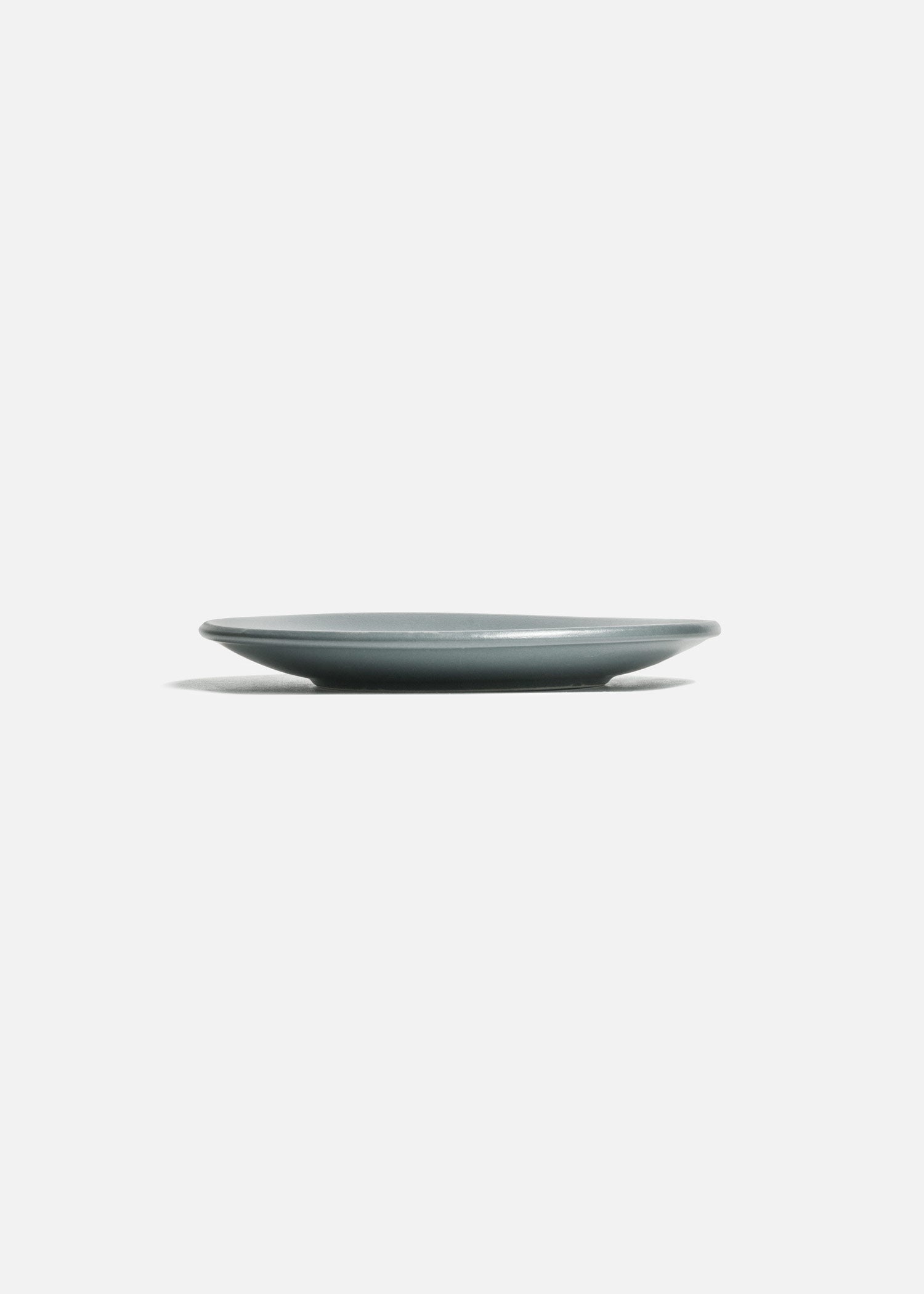 Plato trinche regina de cerámica gris semi mate Chicago Ø 19 cm