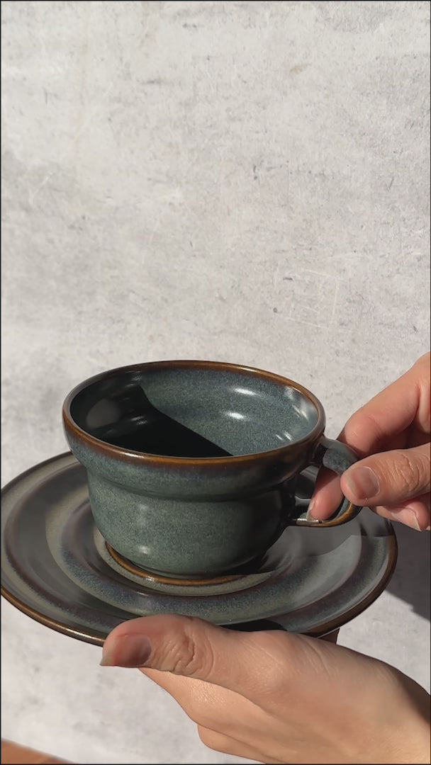 Cargar vídeo: video detalles taza para café maha