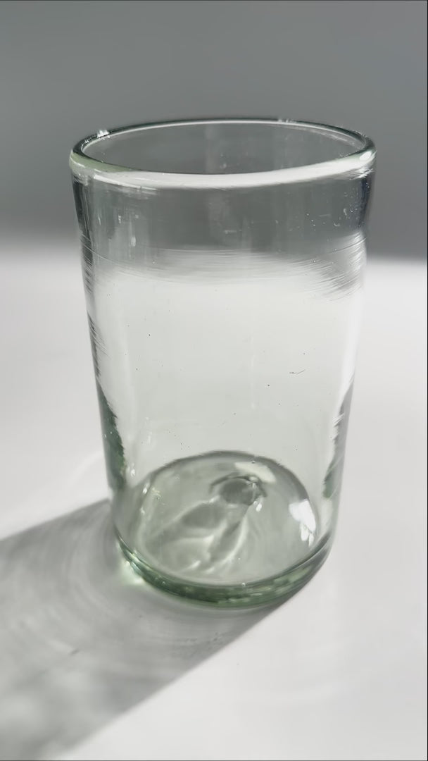 Cargar vídeo: video detalles vaso vidrio solpado nael maha