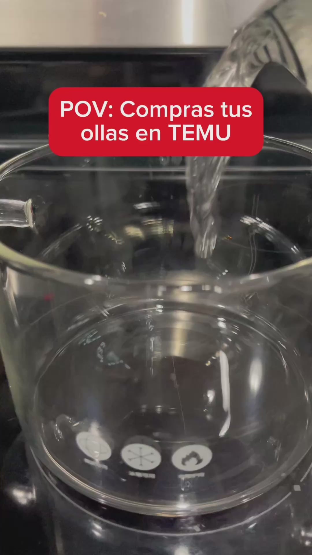 Olla de acero inoxidable plata con tapa 80 L