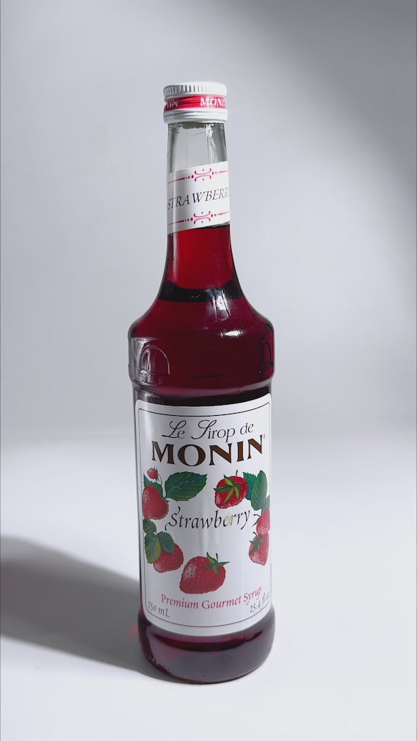 Cargar vídeo: Jarabe de fresa botella de vidrio Monin 750 ml