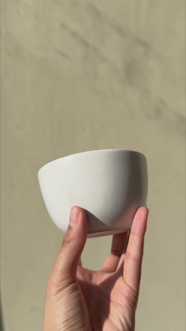 Cargar vídeo: Tazón para consomé de cerámica blanco personalizado logo doble Baltimore 220 ml