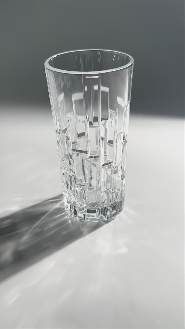 Cargar vídeo: video detalles vaso cristal cubic maha