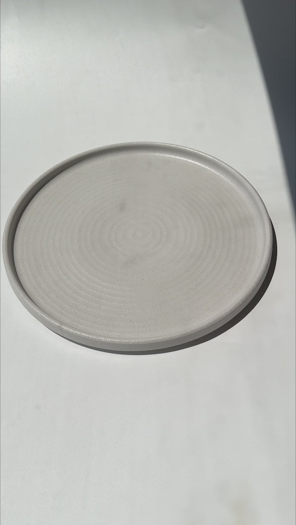 Video del plato trinche de porcelana Liora Ripple Ø 26 cm