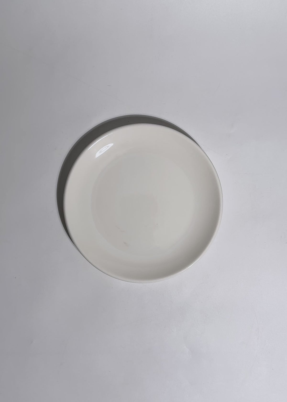 Cargar vídeo: Video de uso de plato trinche Gourmet de 17 cm