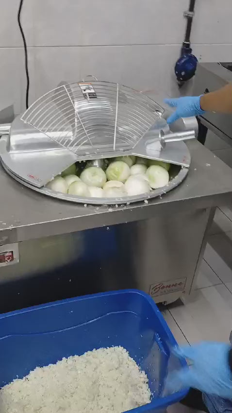 Cargar vídeo: MAQUINA CORTADORA CARNE Y VEGETALES DE PISO GABINETE 10 KG
